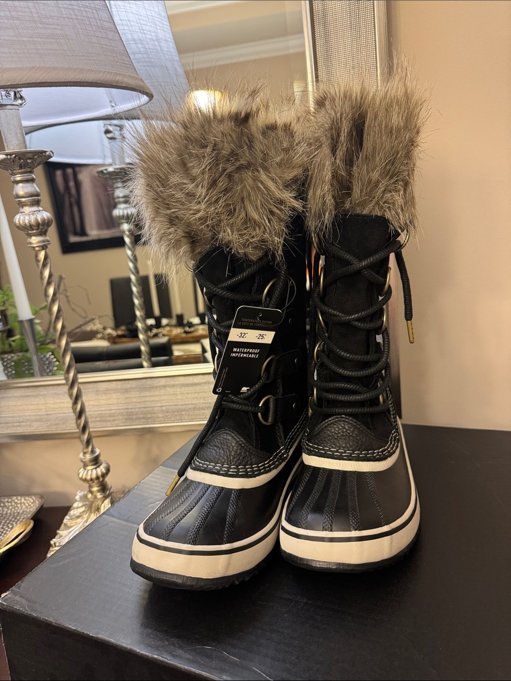 NWT Sorel Joan Of Arctic Boots
